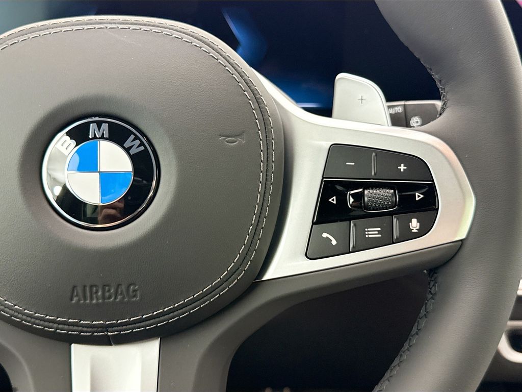 Thumbnail: 2026 BMW X5 - 12