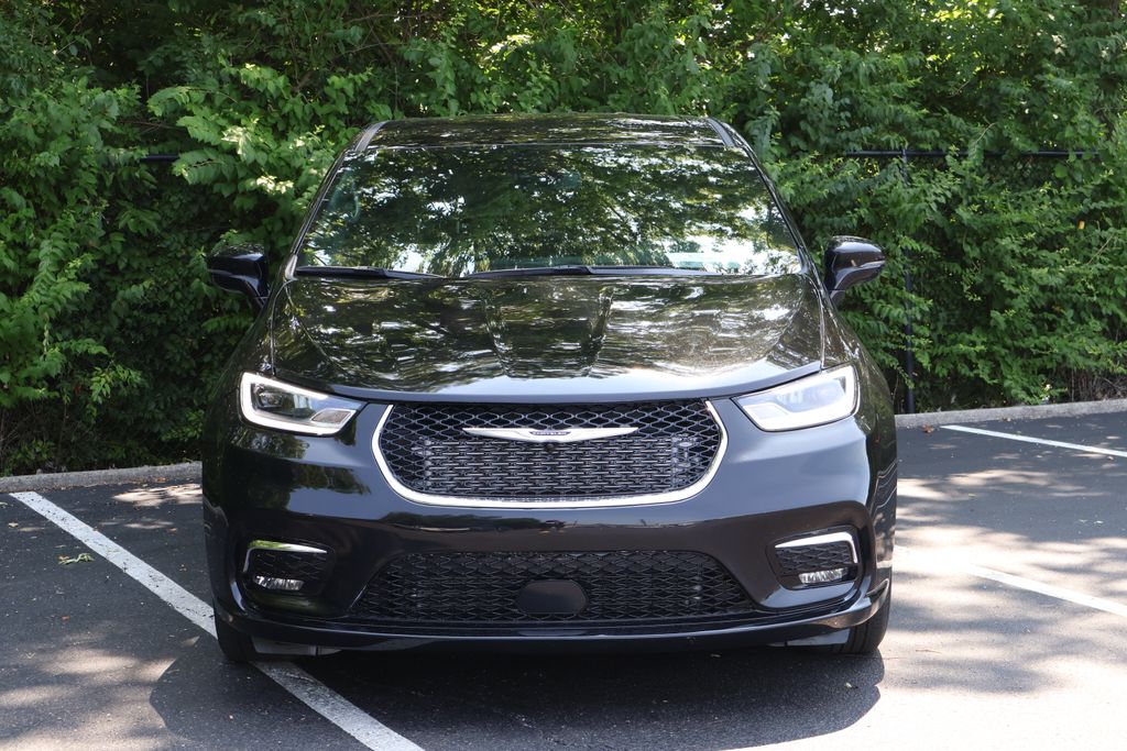Thumbnail: 2025 Chrysler Pacifica - 2