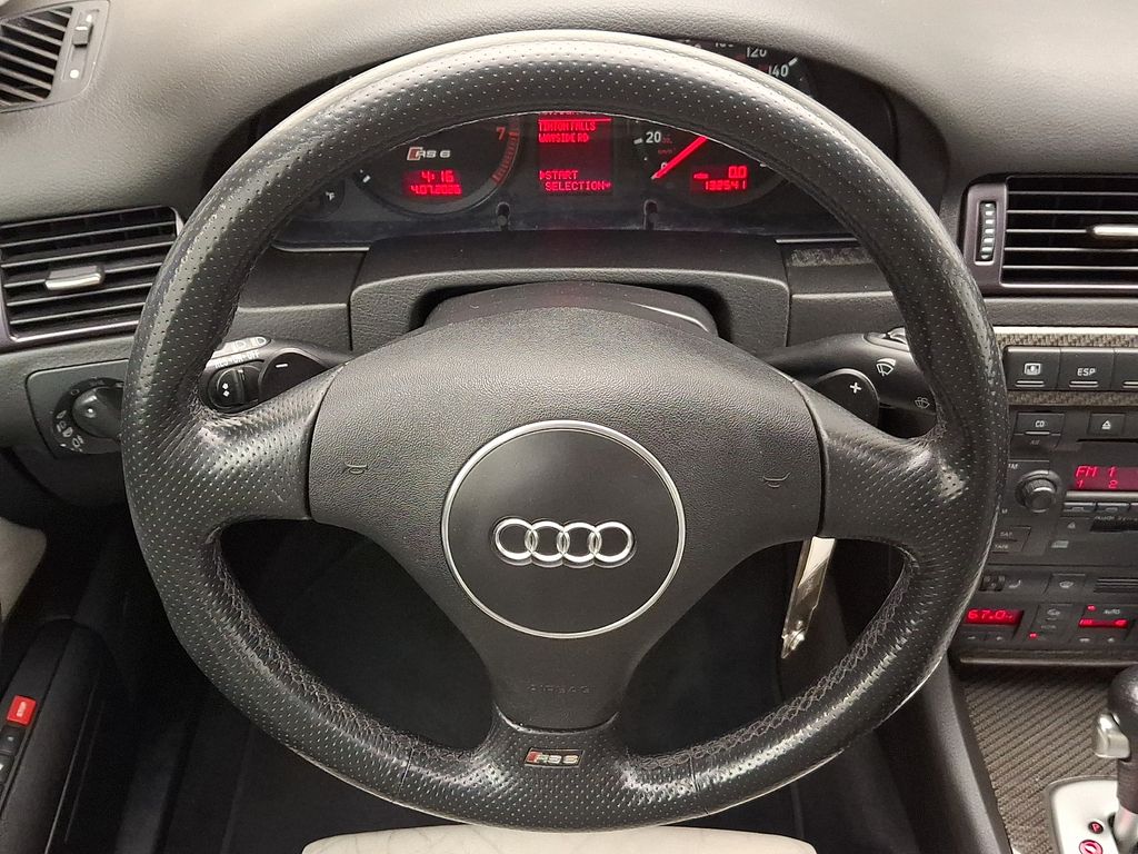 Thumbnail: 2003 Audi RS 6 - 20