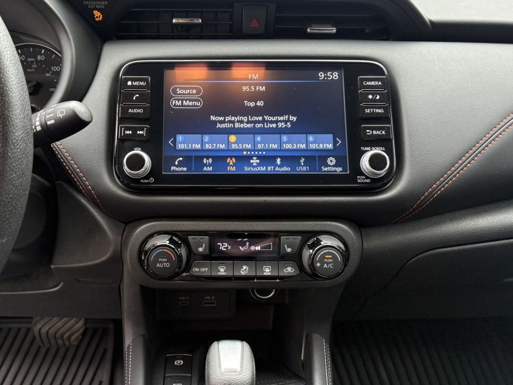 2023 Nissan Kicks SR