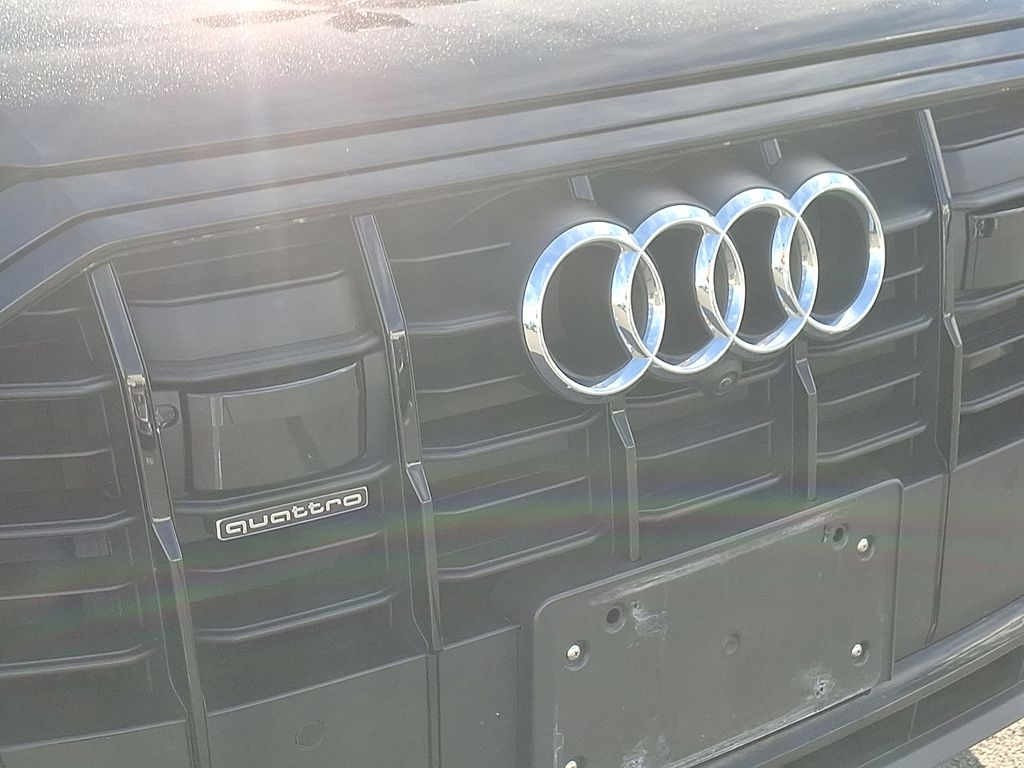 Thumbnail: 2024 Audi Q7 - 4