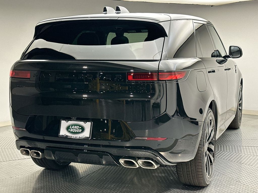 2025 Land Rover Range Rover Sport Dynamic 3