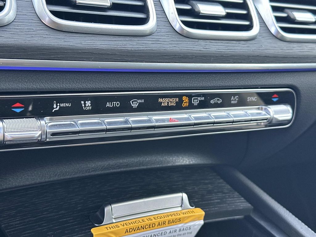 Thumbnail: 2026 Mercedes-Benz GLE - 13