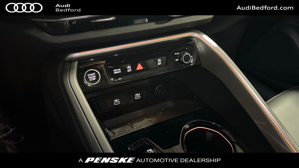 Thumbnail: 2025 Audi Q5 - 16