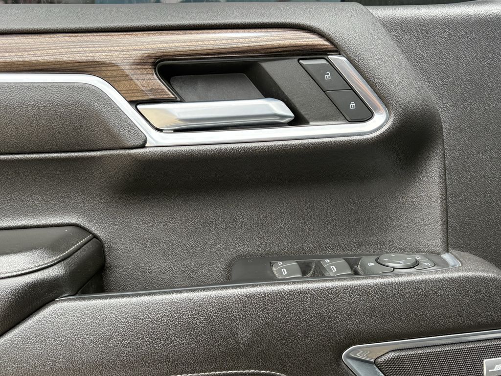 2022 Chevrolet Silverado 1500 LT Trail Boss - 9