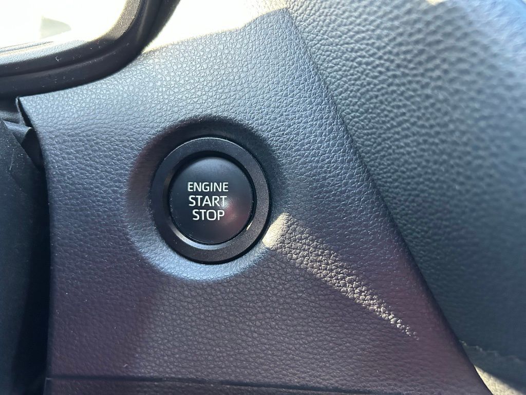 Thumbnail: 2024 Toyota Corolla - 26