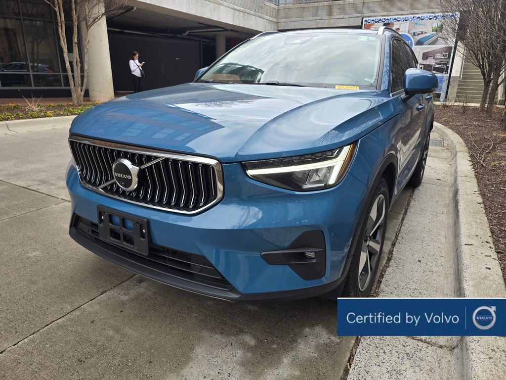 Fjord Blue Metallic 2023 Volvo XC40 B5 Plus Bright Theme AWD SUV / Crossover All-Wheel Drive Automatic