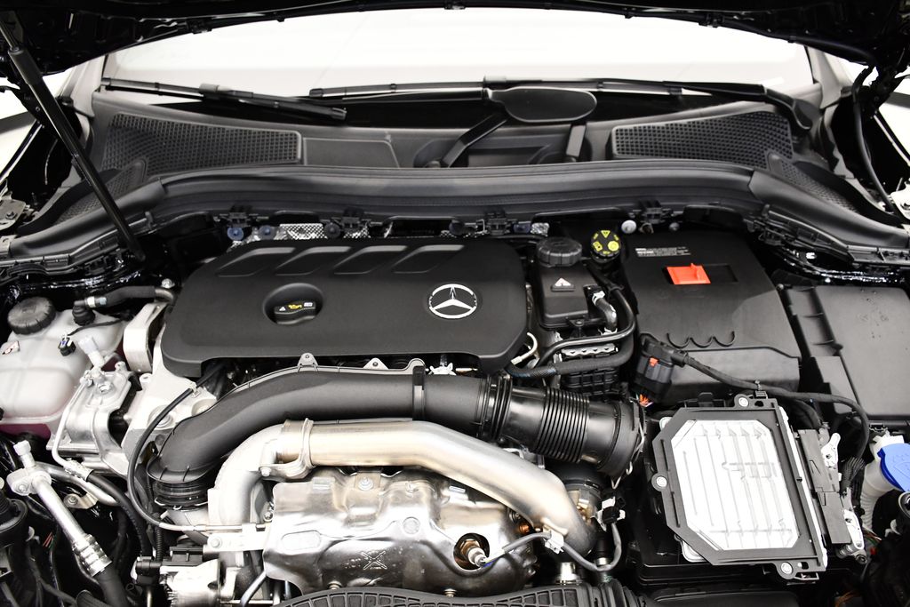 Thumbnail: 2025 Mercedes-Benz GLA - 11