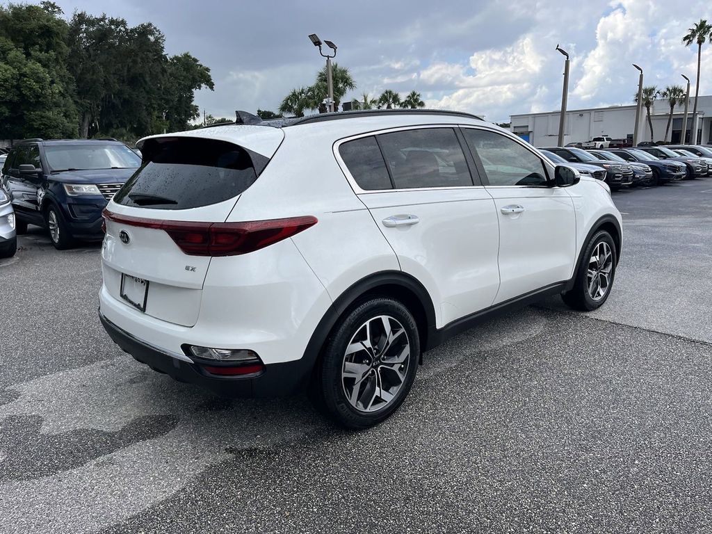 2022 Kia Sportage EX 5