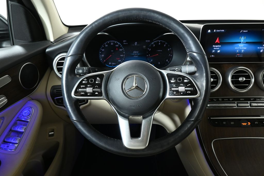 Thumbnail: 2022 Mercedes-Benz GLC - 16