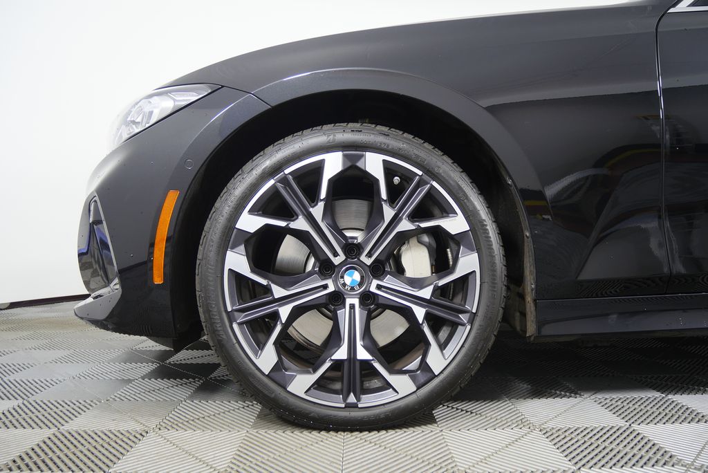 Thumbnail: 2025 BMW 3 Series - 7