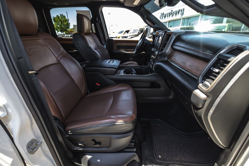 2020 Ram 3500 Laramie Longhorn thumbnail 30