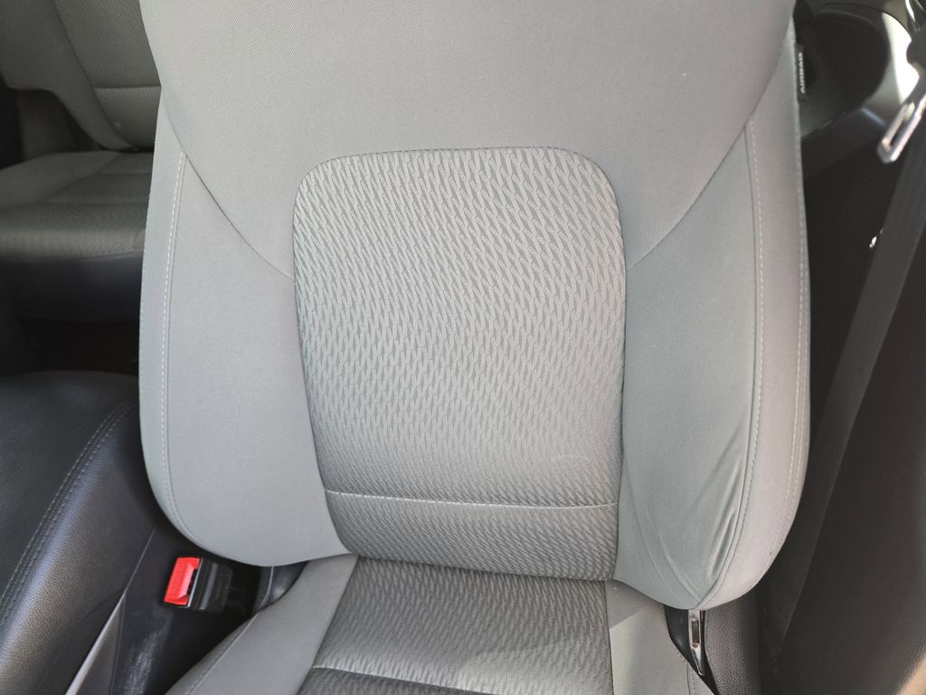 2017 Hyundai Santa Fe SE White at AutoSavvy Houston Northwest
