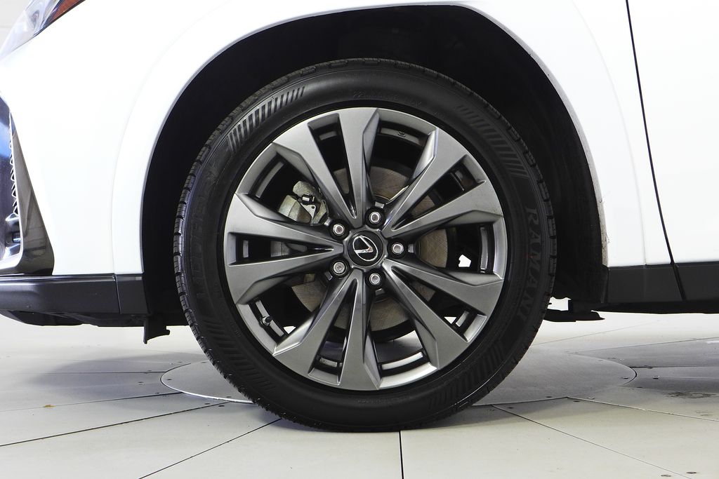 Thumbnail: 2022 Lexus UX - 5