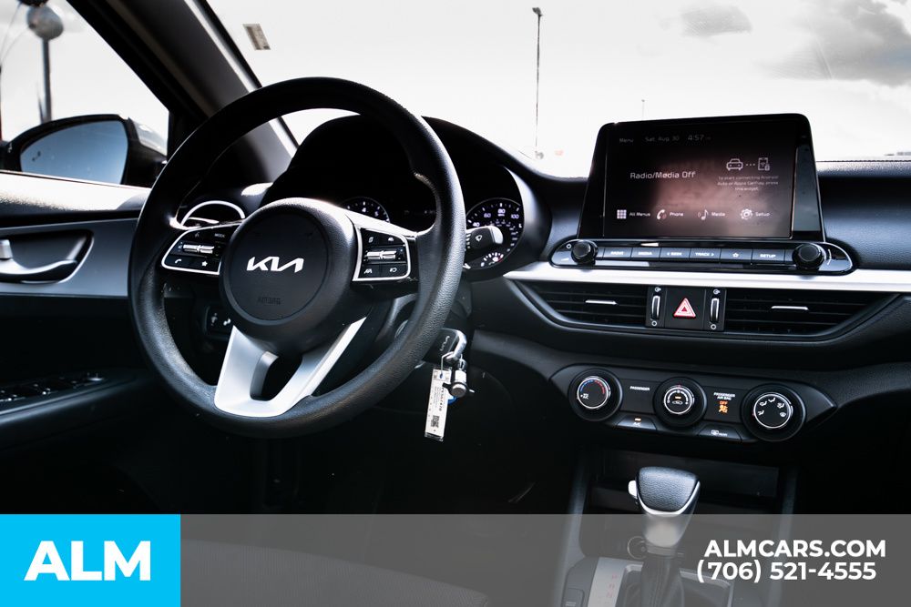 2023 Kia Forte LXS photo 12
