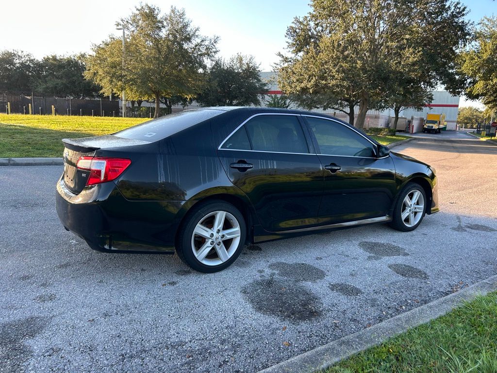 Thumbnail: 2014 Toyota Camry - 5