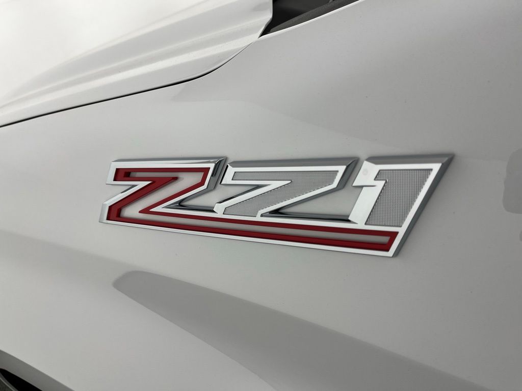 Thumbnail: 2026 Chevrolet Silverado 1500 - 24