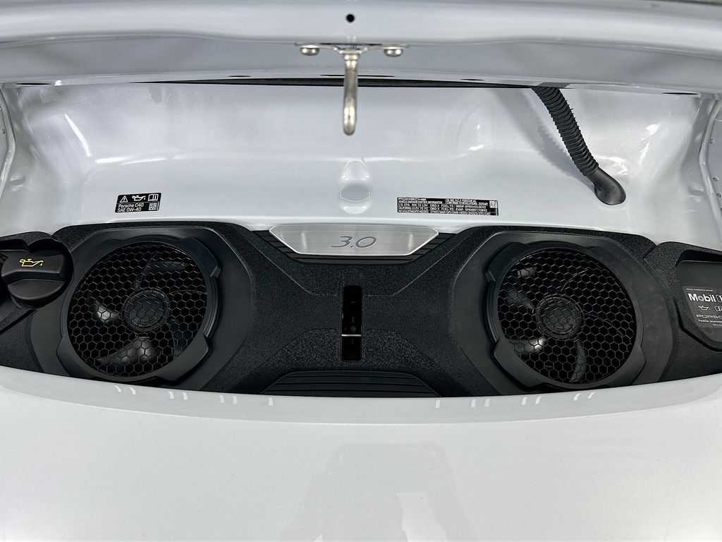 Thumbnail: 2025 Porsche 911 - 28