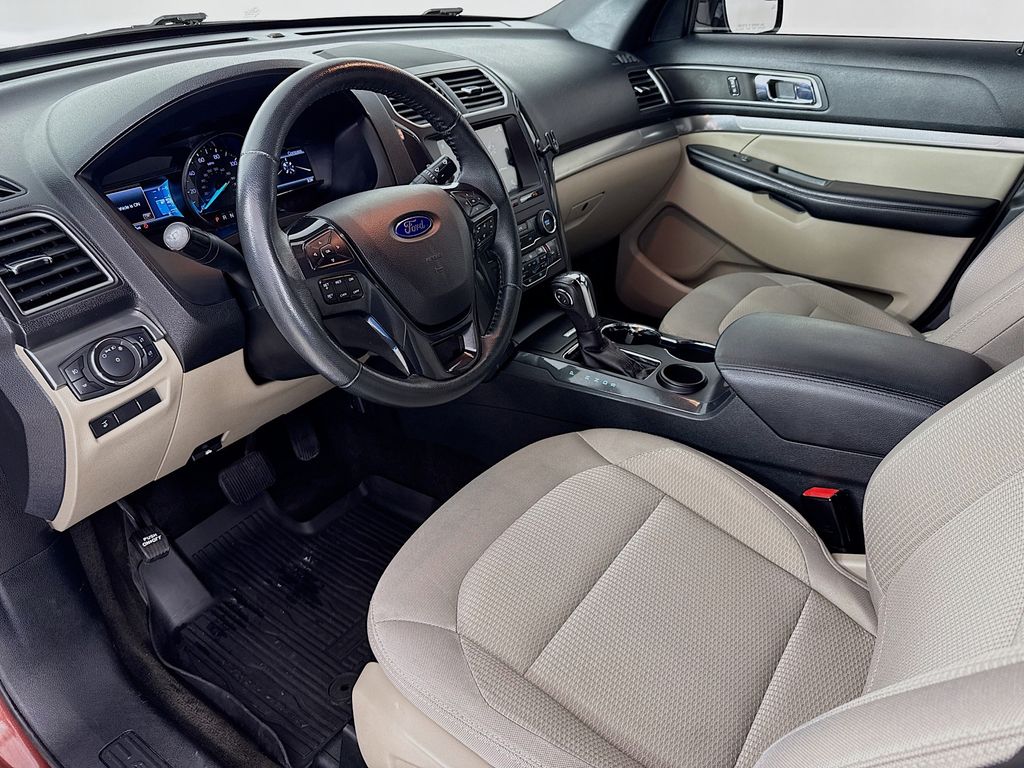 Used Car 2018 Ford Explorer  Xlt For Sale Under $12,000 In Austin, Texas