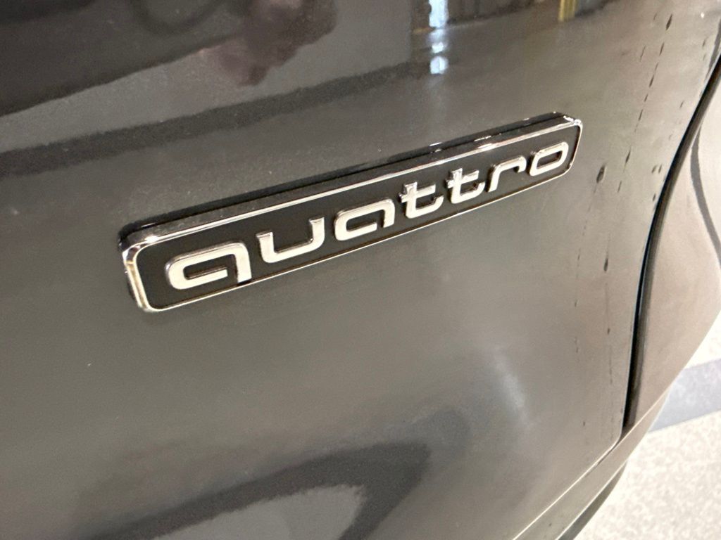 Thumbnail: 2026 Audi Q5 - 10