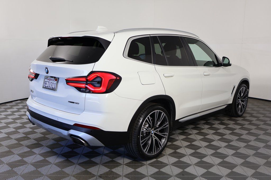 Thumbnail: 2023 BMW X3 - 4