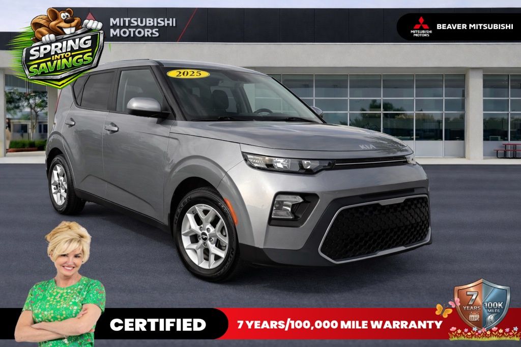 Steel Gray 2025 Kia Soul S FWD SUV / Crossover Front-Wheel Drive Continuously Variable Transmission