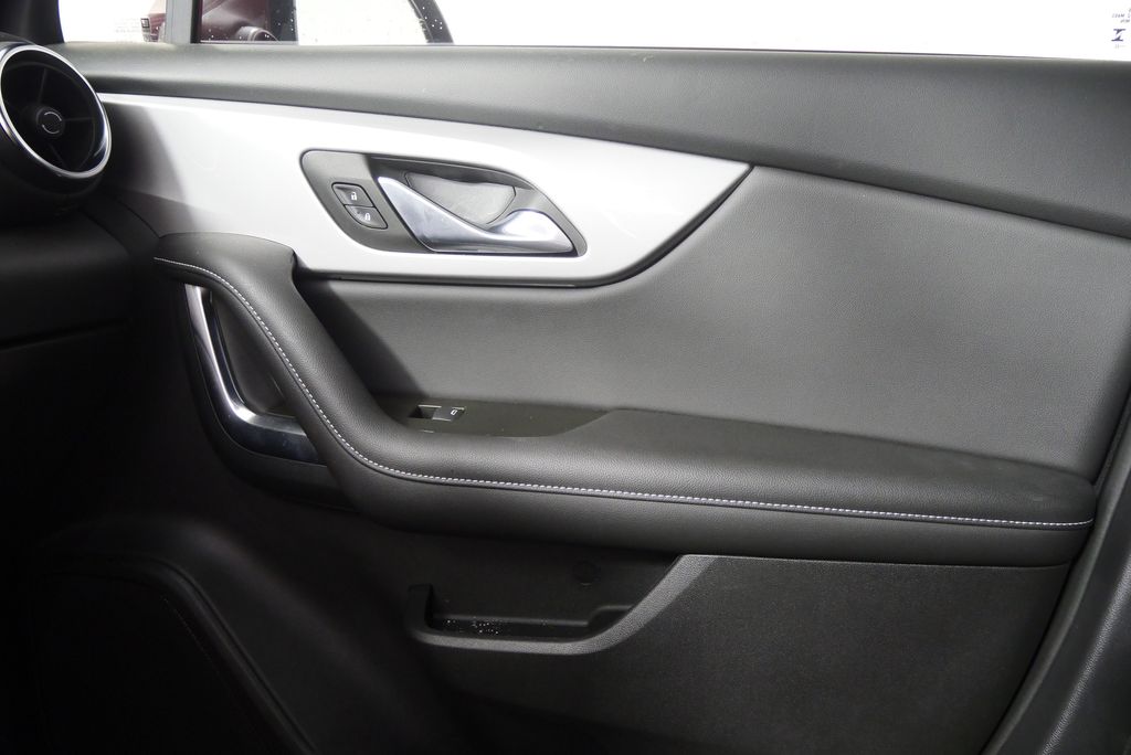 Thumbnail: 2023 Chevrolet Blazer - 26