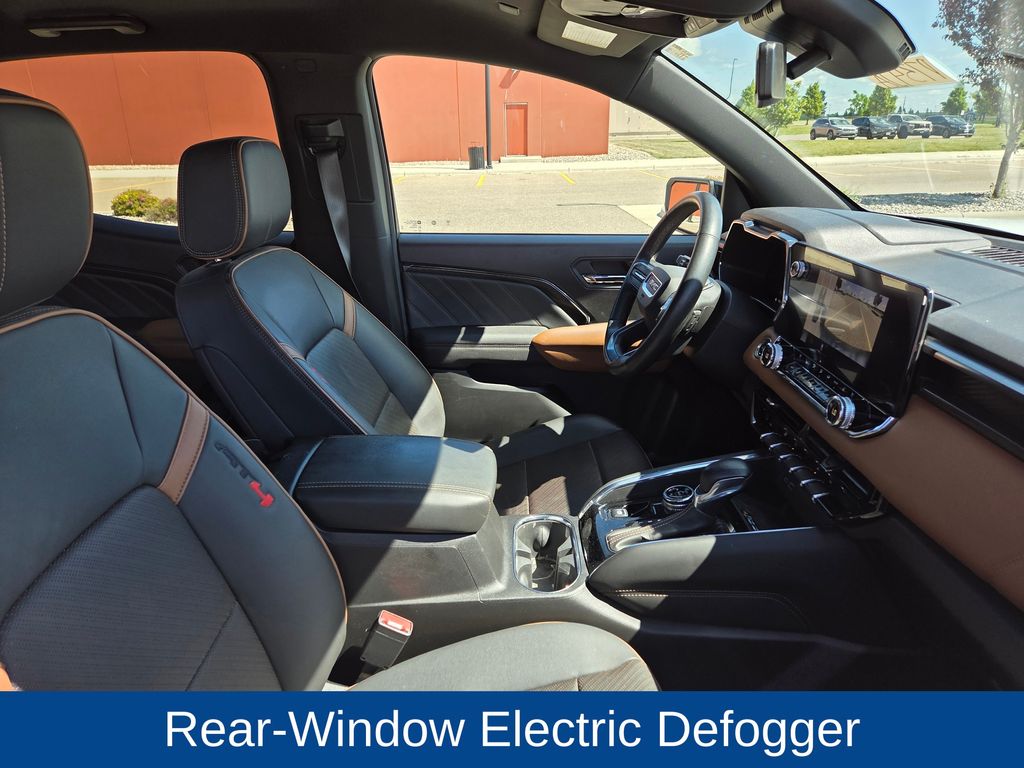 2023 GMC Canyon 4WD Crew Cab Short Box AT4