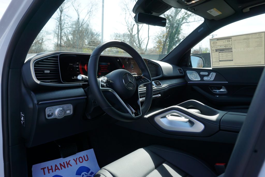 Thumbnail: 2026 Mercedes-Benz GLE - 10