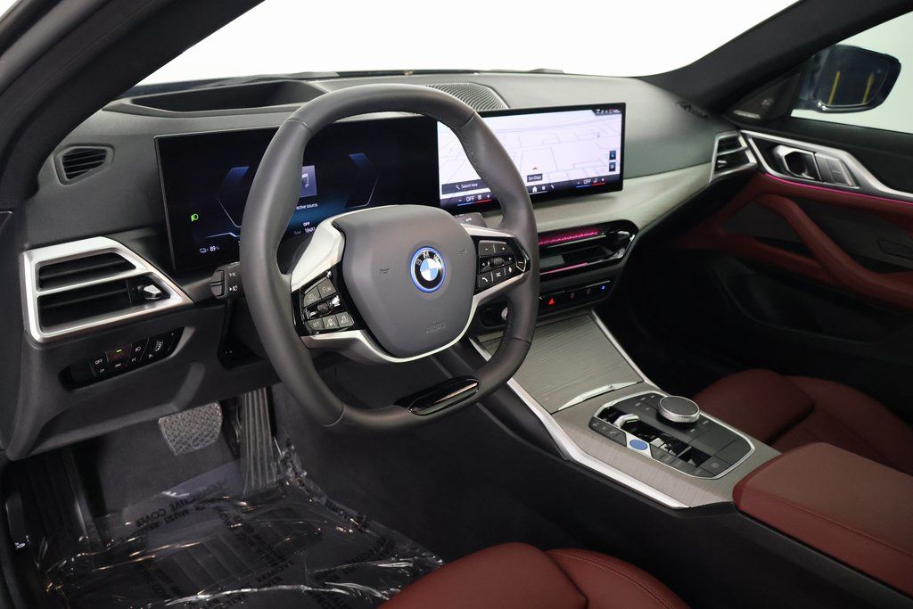 Thumbnail: 2025 BMW i4 - 7