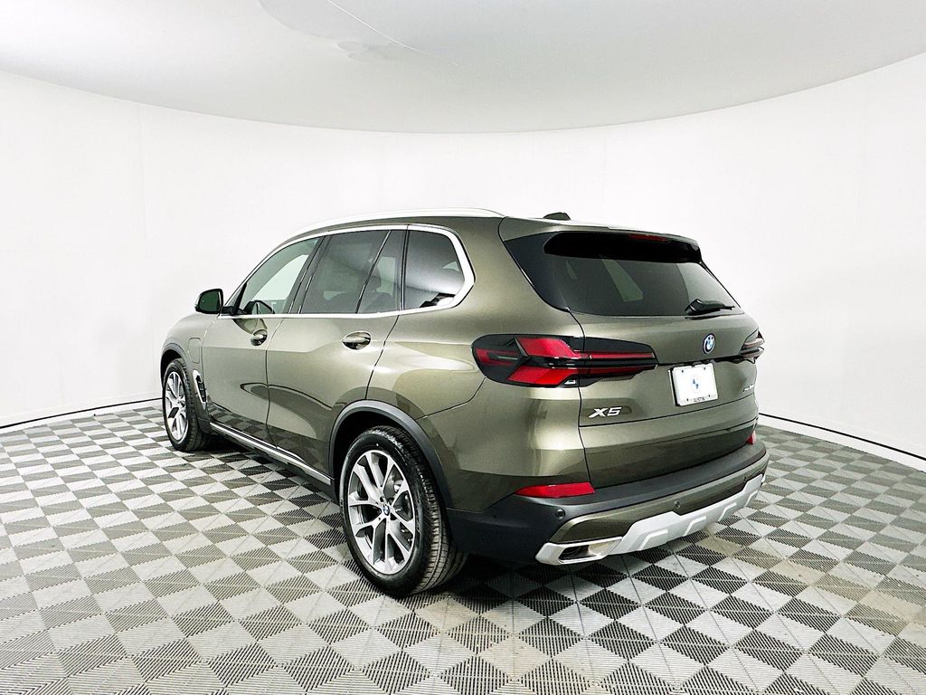 2026 BMW X5 xDrive50e 7