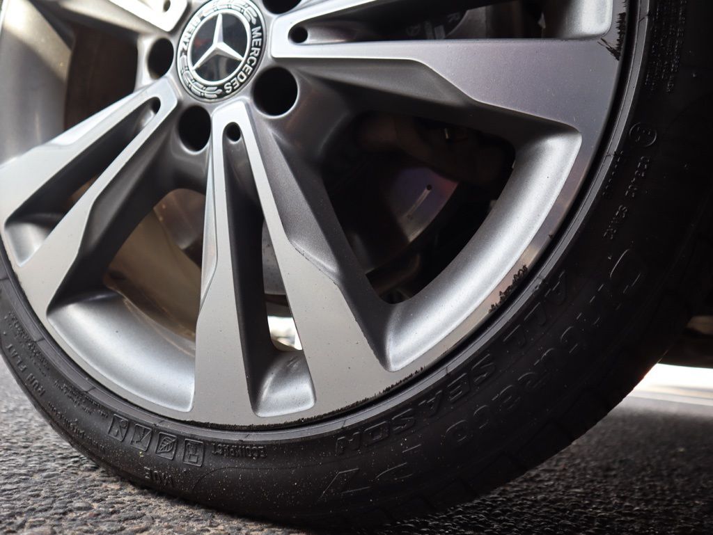 Thumbnail: 2019 Mercedes-Benz C-Class - 21