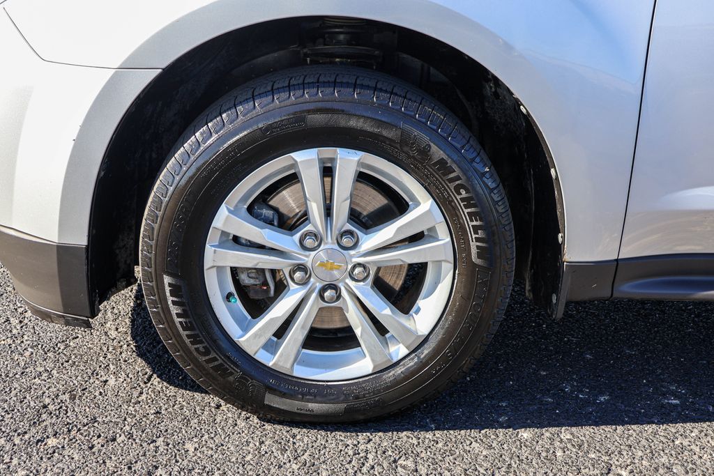 2012 Chevrolet Equinox LT 13