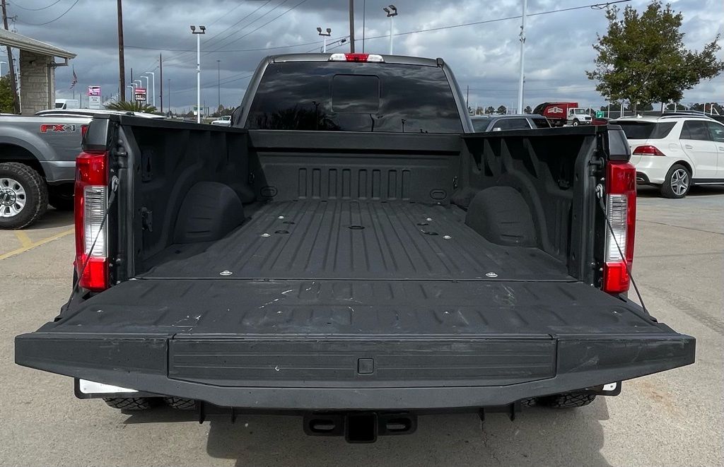 2019 Ford F-350SD Lariat - 10