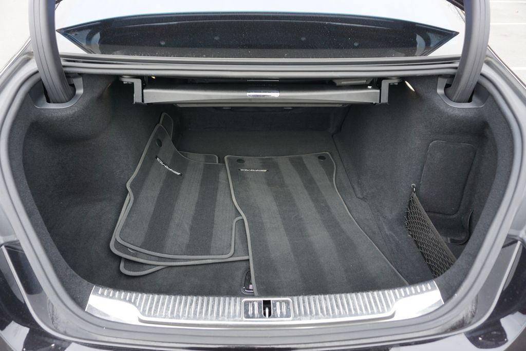 Thumbnail: 2022 Mercedes-Benz S-Class - 18