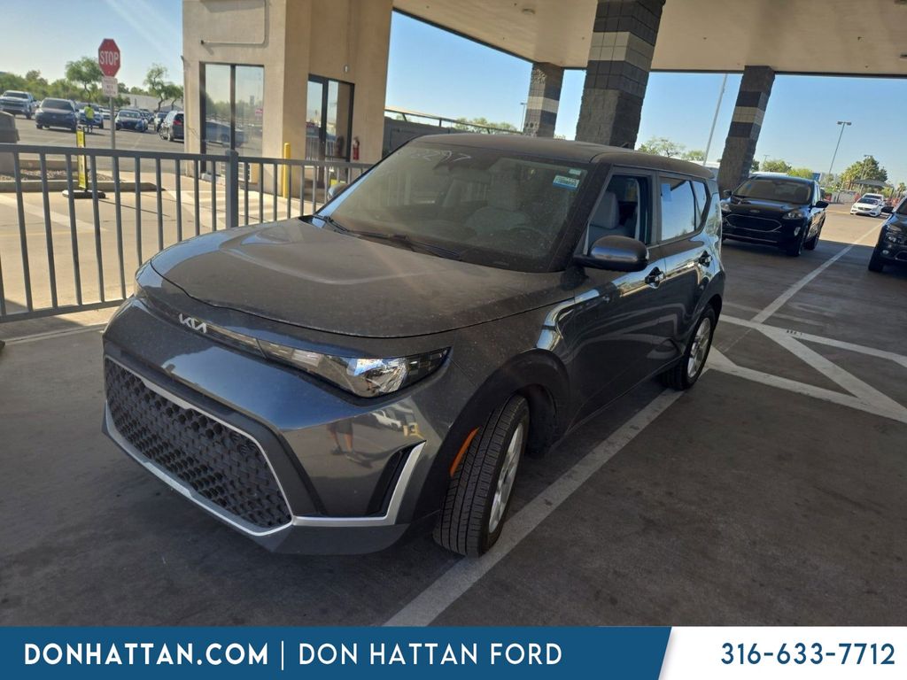 Gravity Gray 2023 Kia Soul SUV / Crossover Front-Wheel Drive Continuously Variable Transmission
