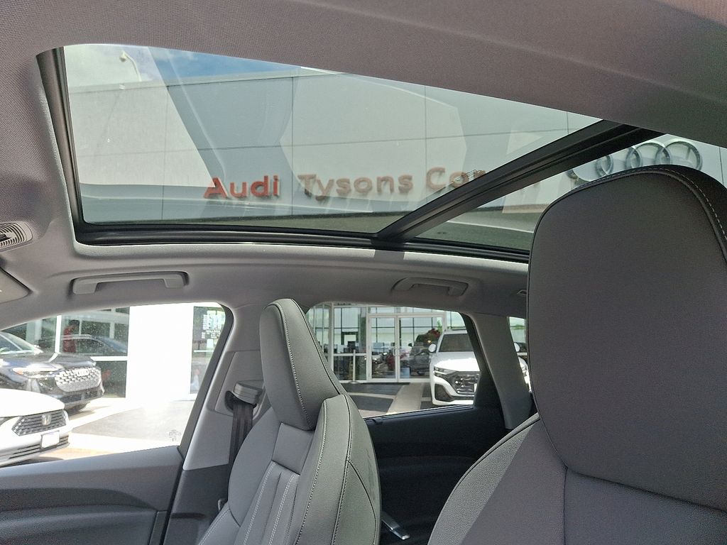 2025 Audi Q5 Premium 11
