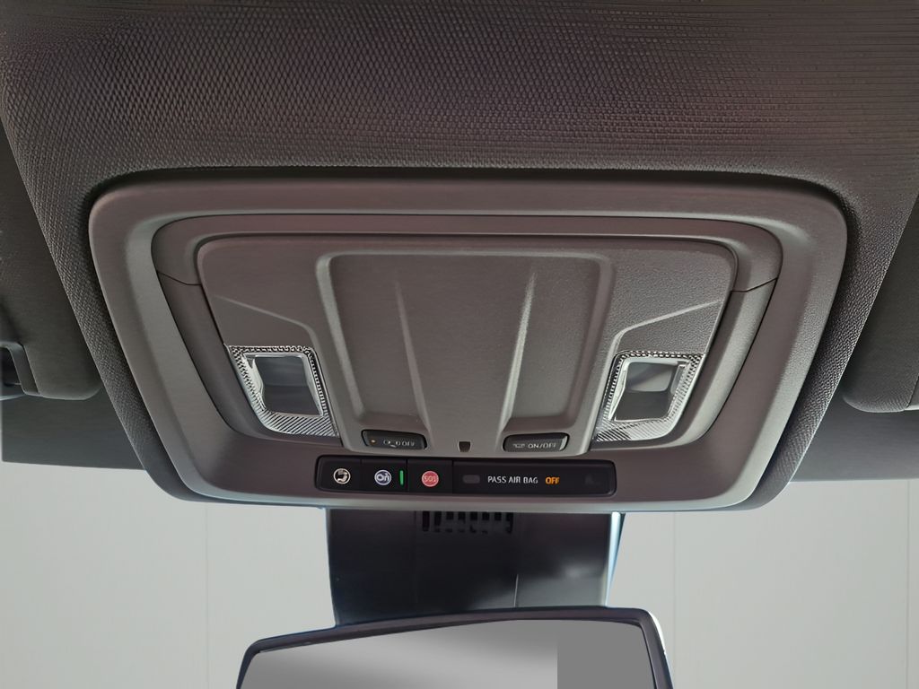 New 2026 White GMC SLT image 42