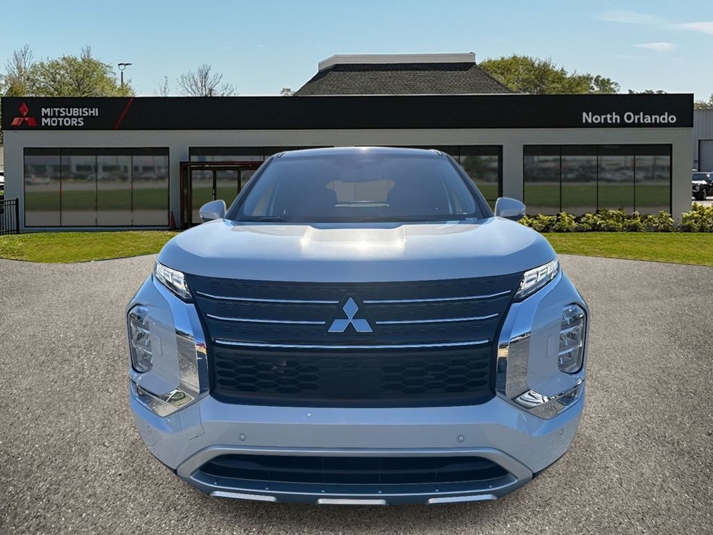 2025 Mitsubishi Outlander Plug-in Hybrid SE - Photo 8
