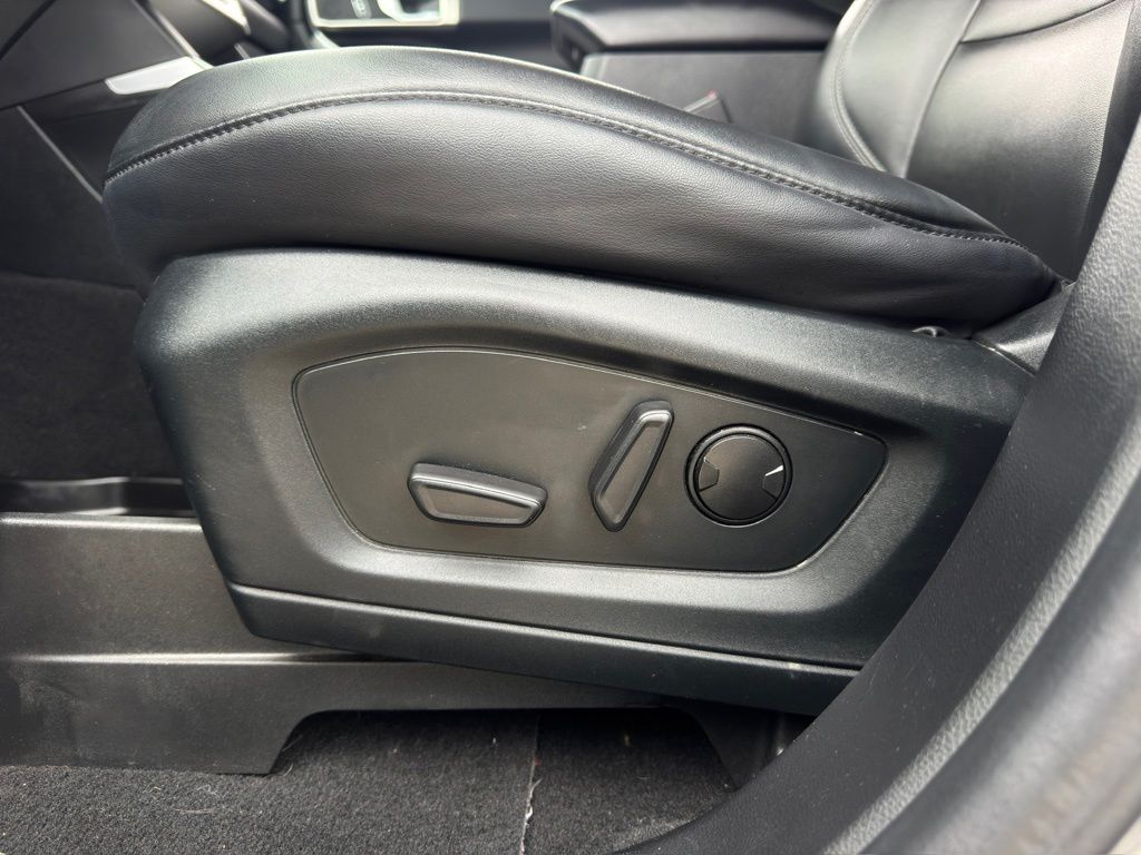 2022 Ford Explorer XLT Gray at EAG Ford Navasota