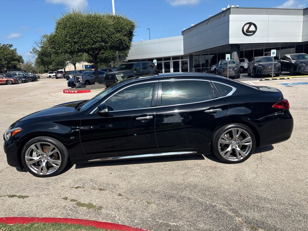 Thumbnail: 2015 INFINITI Q70 - 2
