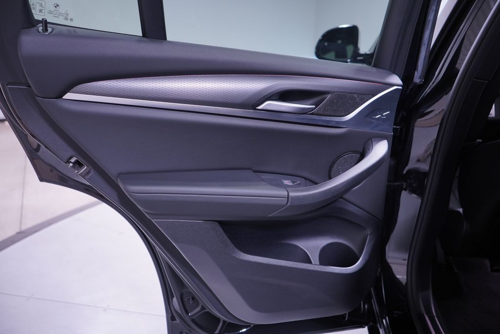 Thumbnail: 2024 BMW X3 - 15