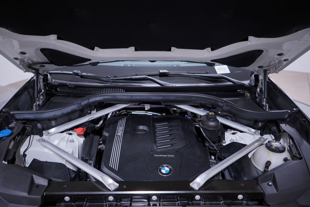 Thumbnail: 2021 BMW X5 - 23