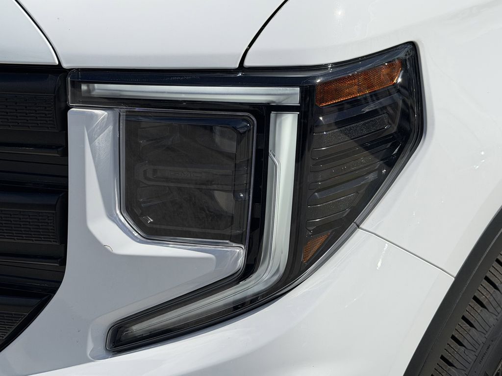 new 2025 GMC Sierra 1500 car, priced at $40,097