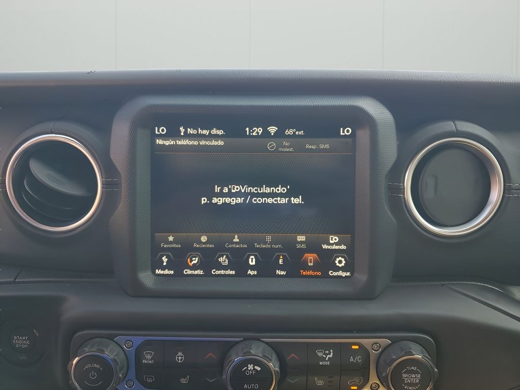 Used Car 2020 Jeep Gladiator  Overland For Sale Under $30,000 In Austin, Texas