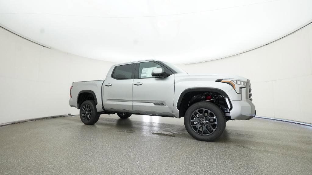 Thumbnail: 2025 Toyota Tundra - 18