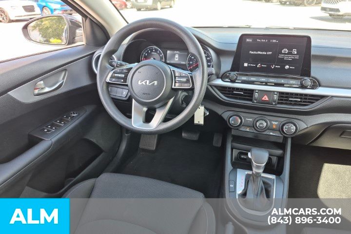 2024 Kia Forte LX photo 23