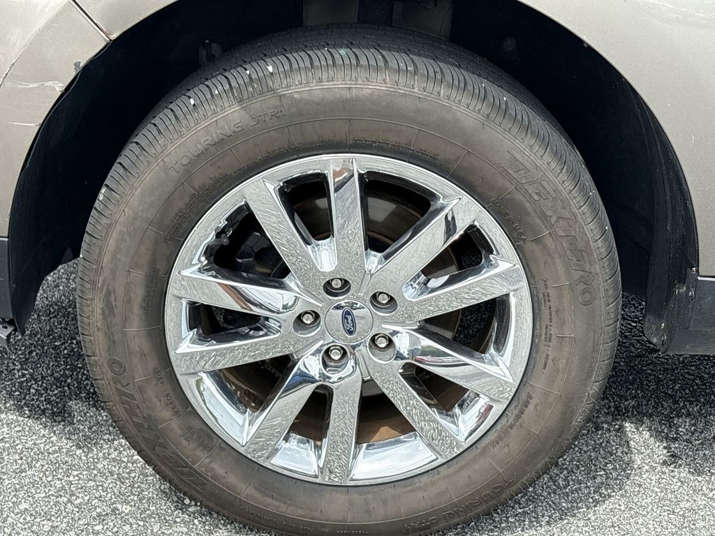 2013 Ford Edge SEL photo
