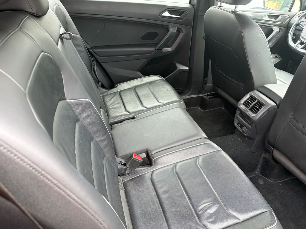 Used 2019 Platinum Gray Metallic Volkswagen 2.0T SEL Premium R-Line image 12