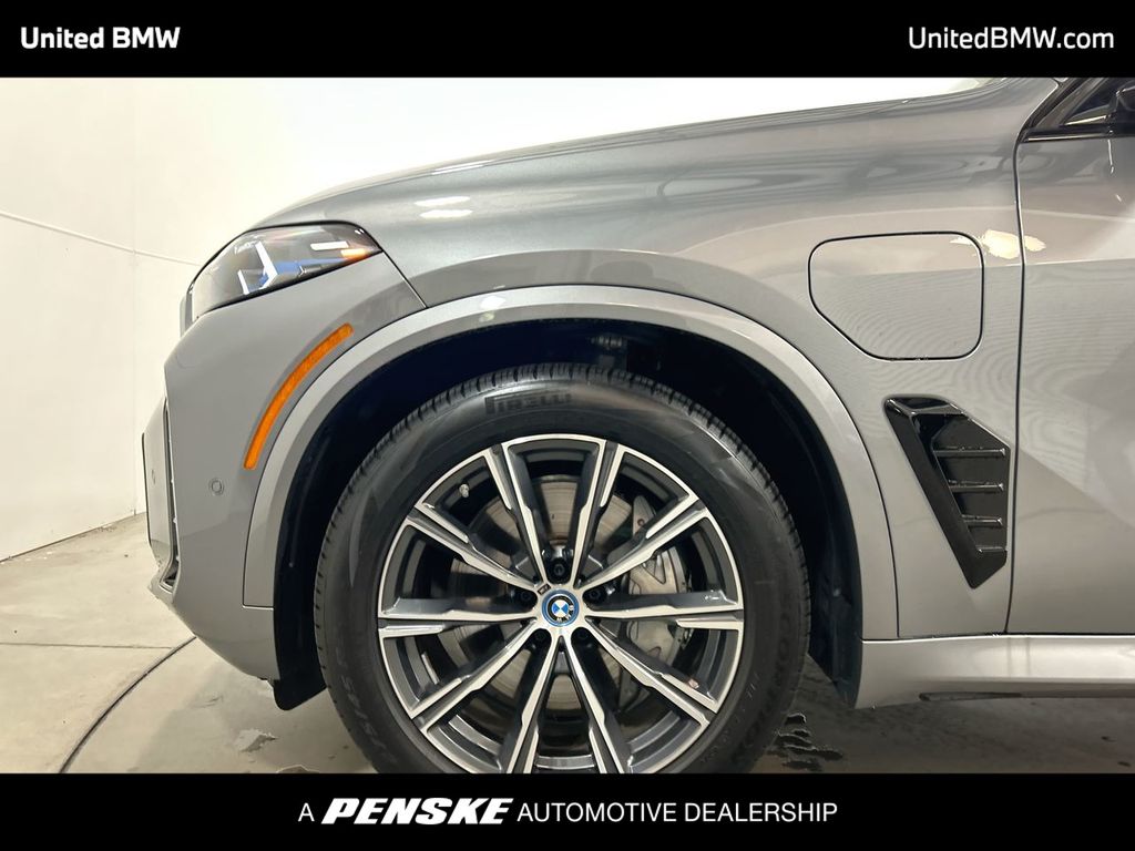 Thumbnail: 2025 BMW X5 - 10